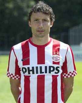 靠主场气势 靠主场气势